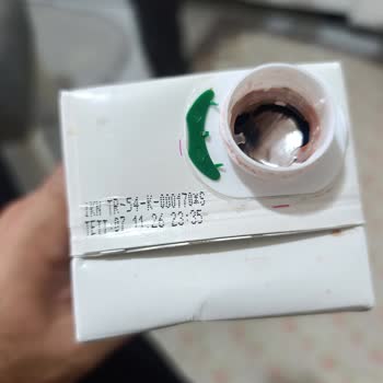 Vişne Suyunda Küf Ve Pıhtı Çocuk Sağlığını Tehdit Ediyor