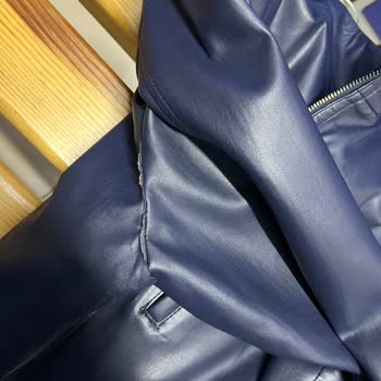 Pierre Cardin Giyim Cekette Deri Dökülmesi!