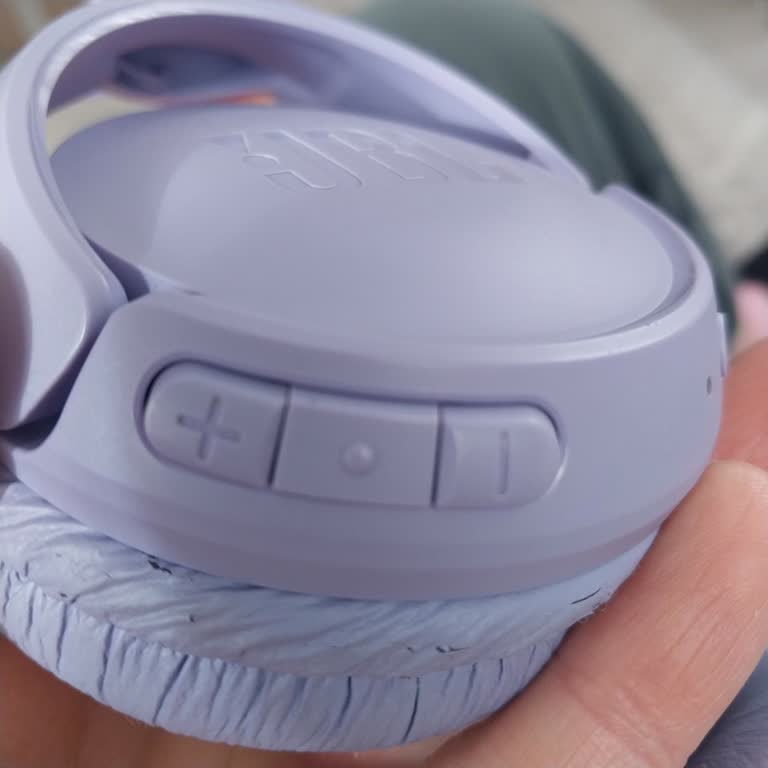 JBL 520BT Kulaklıkta Ses Artırma Tuşu Sıkıştı, Garanti Kapsamında Ücretsiz Onarım Talebi