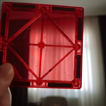 GO Toys'tan Gelen Manyetik Bloklar Sürekli Kırık Ve Çizik