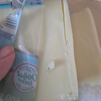 Kaşar Peynirinin İçindeki Yabancı Madde İçin İade Ve İnceleme Talebi