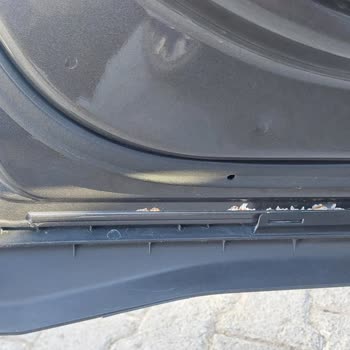 Citroen C4X Kapı Çürümesi Ve Boya Atması Garanti Kapsamında Kapı Değişimi Talebi