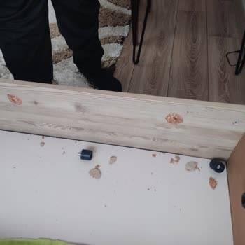 Kelebek Mobilya'da Kırık Yan Panelin Kullanıcı Hatası İddiasıyla Garanti Reddi