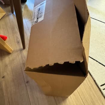 Bir Günde Kargo İmzasız Ve Açık Kapıya Bırakılan Paket Güvenlik İhlali!