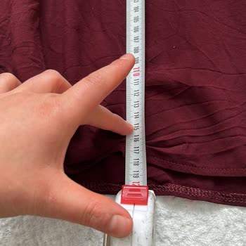 Çekilen Elbisede Üretim Hatası Ve İade Reddi