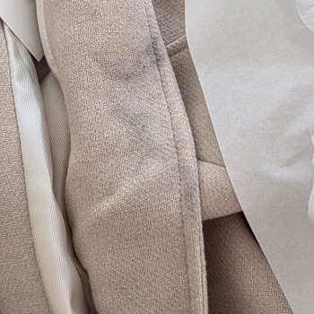 Zara Online Siparişinde Kirli Palto Teslimatı Ve Hızlı Değişim Talebi