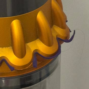 Dyson V15 Detect Silikon Kaplamasının Hızla Soyulması Ve Parça Değişim Talebi
