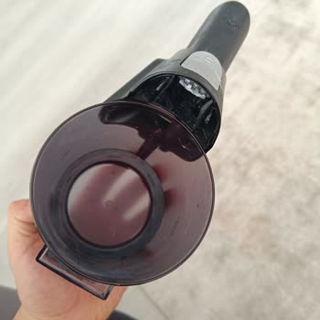 Bosch Süpürge Toz Haznesi Klipsi Kırıldı Ve Parça Ücreti Aşırı Yüksek