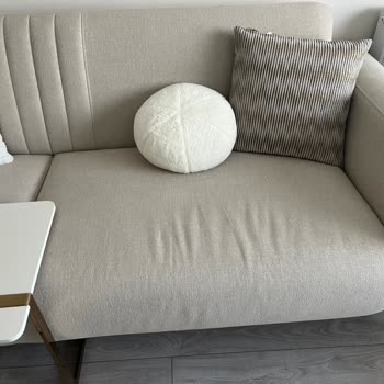 Bellona Kısa Sürede Deforme Olan Koltuk Ve Yanıtsız Servis