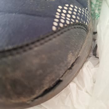 FLO Ayakkabı Yanlış Numara Ve Kalitesiz Botlar Değişim Talebim Reddedildi