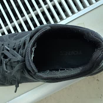 Torex Ayakkabılarının Tabanı Kısa Sürede Çatladı