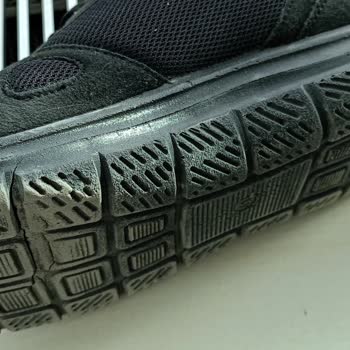 Torex Ayakkabılarının Tabanı Kısa Sürede Çatladı