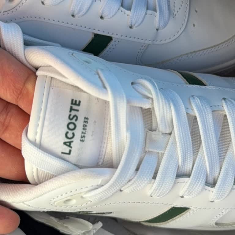 Müşteri Yanıltıldı: Sıfır Olmayan Ayakkabının Gönderilmesi