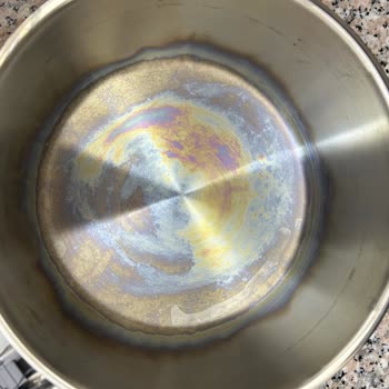 Gallery Crystal Çeyiz Setimde Tencere Ve Tabaklarda Soyulma Ve Renk Değişimi