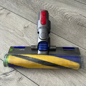Dyson Garanti Dışı Kırılan Aparatı Ücretsiz Değiştirme Talebi Ve Yanıltıcı Reklam Şikayeti