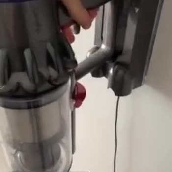 Dyson V10 Şarj Etmiyor!