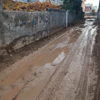 Silopi'de Kazı Sonrası Çamurlu Sokak Çocukların Okul Yolunu Tehlikeye Atıyor