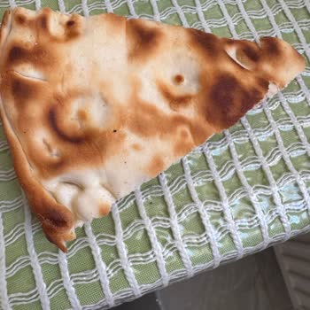 Pasaport Pizza’da Az Malzeme Ve Yanık Taban, Çözüm Yok