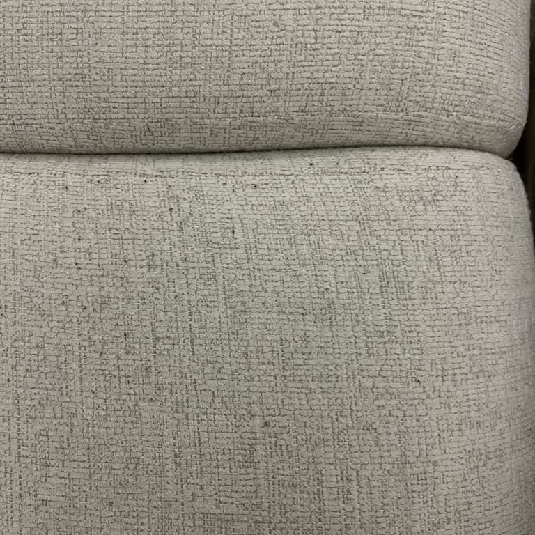 İstikbal Koltukta Erken Tüylenme Ve Garanti Reddi