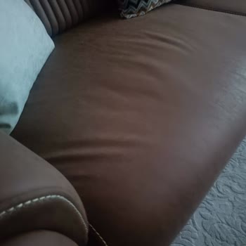 Kalitesiz Mobilya Ve Çözüm Sunamayan Mağaza