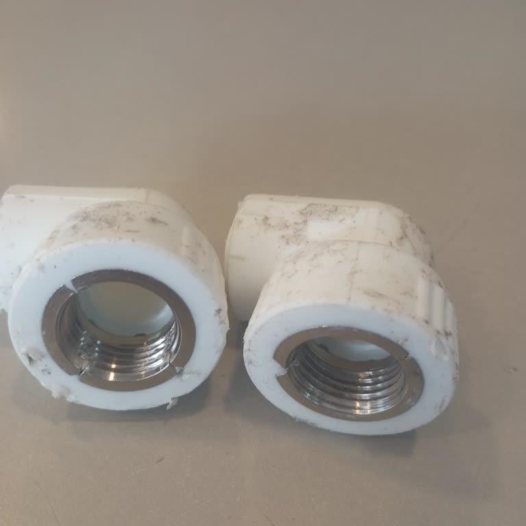 Kalde 20 mm İç Dişli Dirseklerde Döküm Hatası Ve Geri Dönüşsüz Çözüm Eksikliği