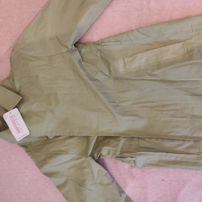 Eksik Kuşaklı Trençkot İçin Yasal İşlem Uyarısı