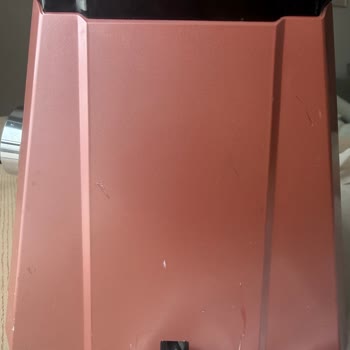 Servis Sonrası Derin Çizik Ve Yağ Lekeleriyle İade Edilen Ürün İçin Yenisiyle Değişim Talebi