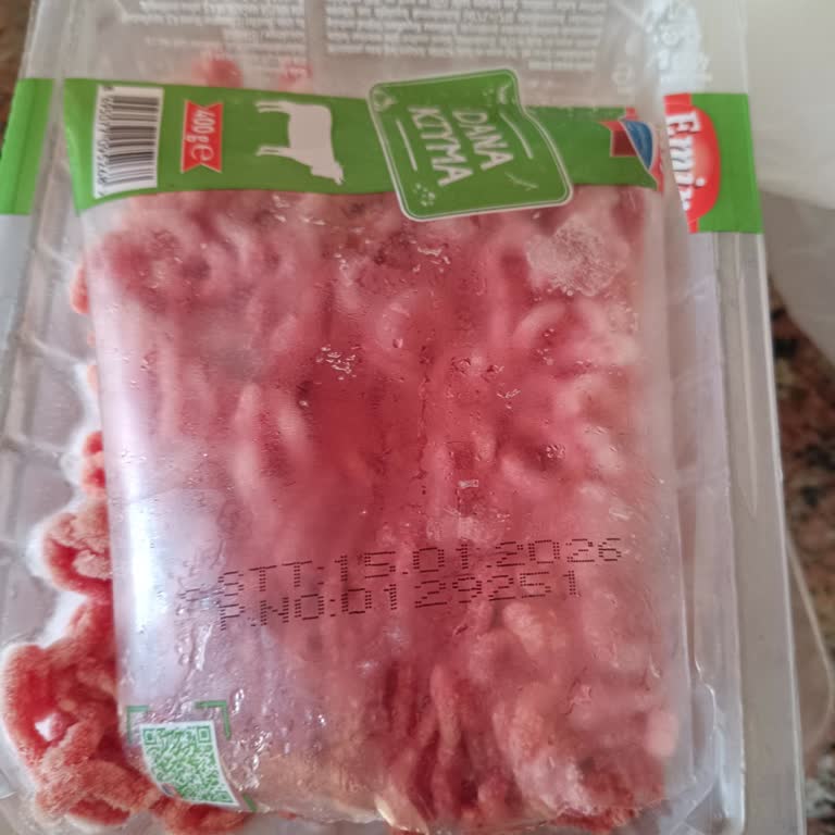 Süre Sonu Geçmemiş Kıyma Çürük Çıktı, Mağaza Yardıma Reddetti