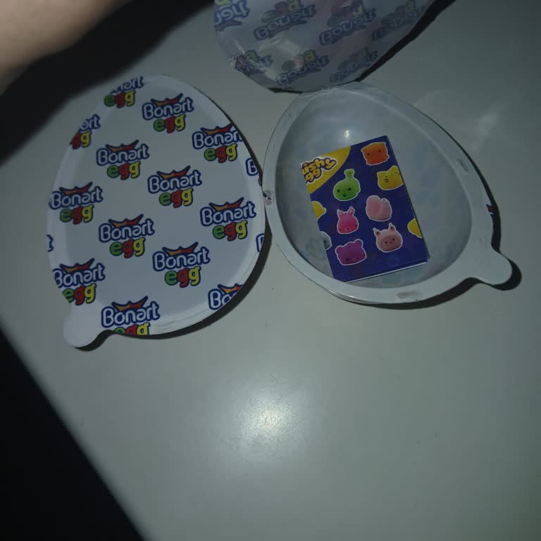 Boş Sürpriz Yumurtam Üzerinde Oyuncak Yok, Yenisi Gerekiyor