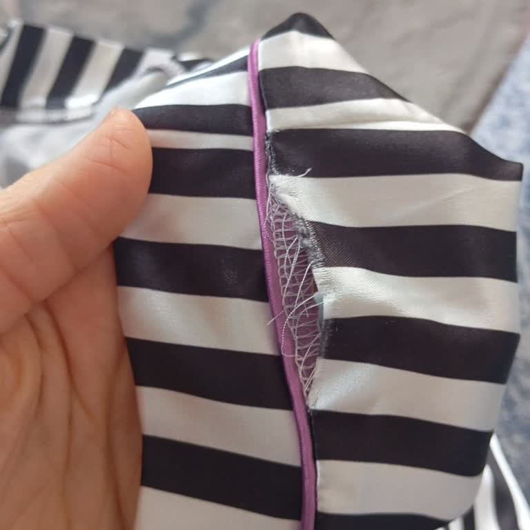 Defolu Pijama Takımı Ve Cevapsız Müşteri Hizmetleri İle İlgili Şikayet