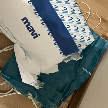 Mardin’e Yönlendirilirken Bagajlar Sırılsıklam Ve Yaşlı Yolcunun Tekerlekli Sandalyesi Sağlanmadı