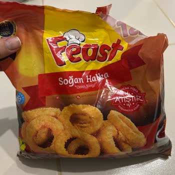 Feast Dondurulmuş Soğan Halkasında Karton Parçası Çıktı Ve Sağlık Endişesi