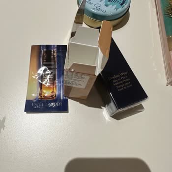 Boş Kutu Gelen Estee Lauder Fondöten Siparişi İçin Ücret İadesi Ve Yeniden Gönderim Talebi