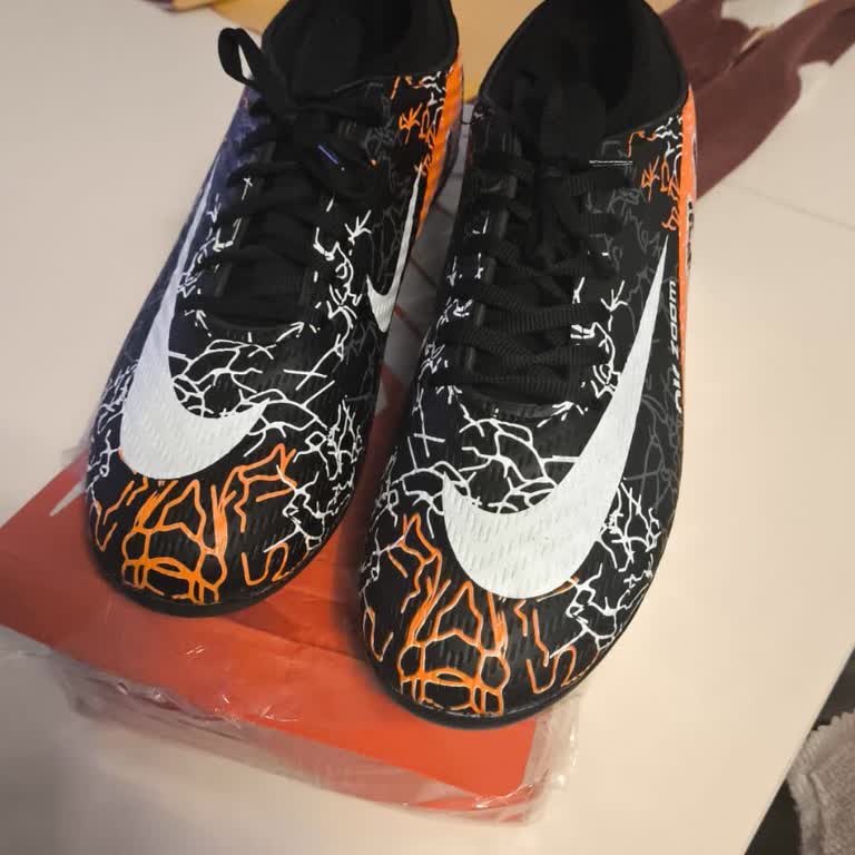 Kaptancramp10 Farklı Krampon Gönderildi