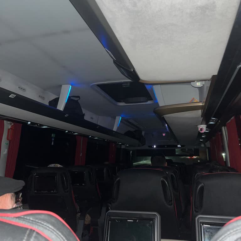 Molasız Uzun Otobüs Yolculuğunda Su Ve İkram Yok