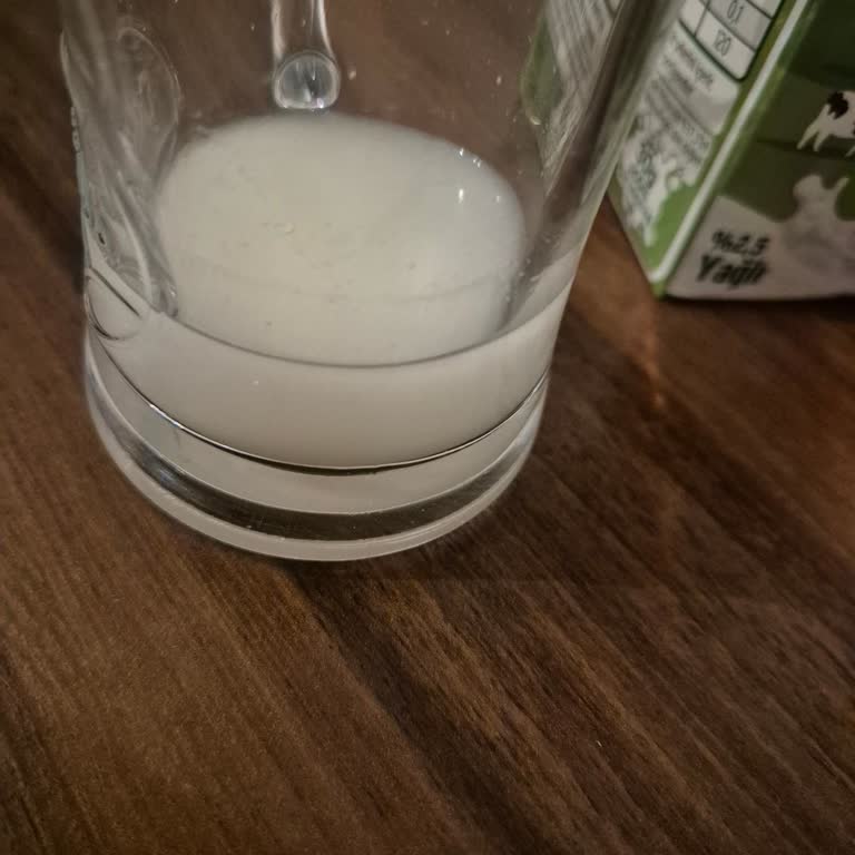 Süt Değil Su: Sütaş Ürününde Kalite Sorunu