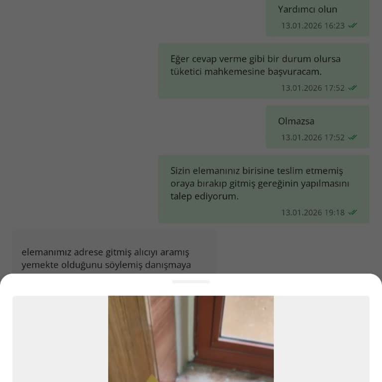 Kurye Çiçeği Masaya Bırakıp Teslim Etmediği İçin İade Talebi