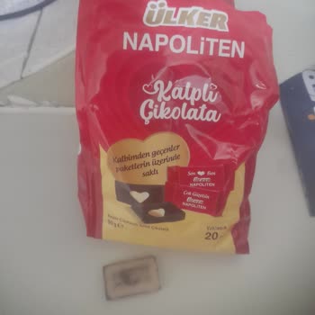 Migros Simav Şubesinde Ülker Napoliten Kalpli Çikolata Rengi Bozuldu, Sağlık Endişesi