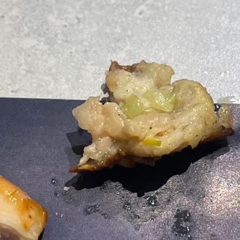 Tavuk Dünyası Şubelerinde Çiğ Tavuk Sorunu Hijyen Ve Sağlık Endişesi Yaratıyor