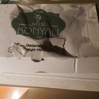 Kutu Parçalanmış Ve Yemek Soğuk Geldi İade Talepleri Cevapsız