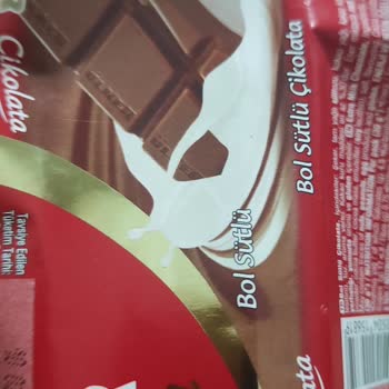 Ülker Çikolatası Görünüm Sorunu: Son Kullanma Tarihi Geçmemiş Olmasına Rağmen Tüketilemez