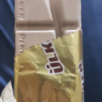 Ülker Çikolatası Görünüm Sorunu: Son Kullanma Tarihi Geçmemiş Olmasına Rağmen Tüketilemez