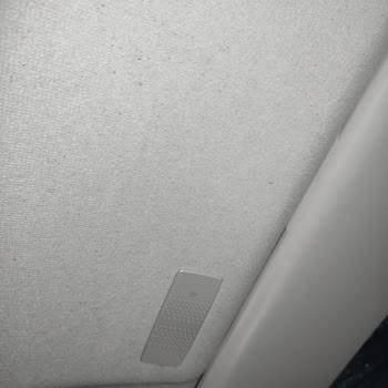 Renault Clio 5 Tavan Döşemesi Çürümesi Garanti Kapsamında Çözülmeli