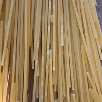 Carrefour Spagetti Ürününde Renk Değişikliği Ve Böceklenme Şüphesi