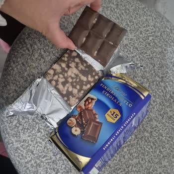 Buono Sütlü Fındıklı Çikolata Bozulmuş Ve Sağlığı Tehlikeye Atıyor