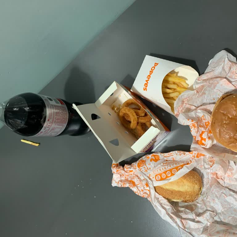 Trendyol GO Ve Popeyes Sultangazi Yanlış Ve Bayat Sipariş İçin İade Ve Telafi Talebi