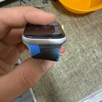 Mersin Pozcu BİM Şubesinde Saat Kordonunun Çabuk Çatlaması Ve Kaplama Soyulması