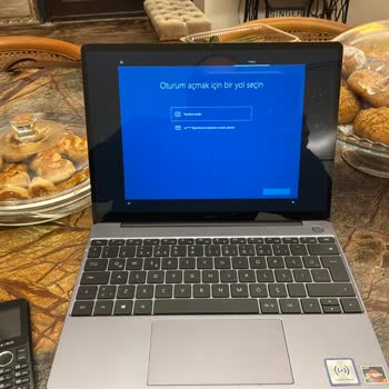Huawei Laptopum İki Kez Kendiliğinden Sıfırlandı, Veri Kaybı Yaşadım Ve Servis Kirli Teslim Etti