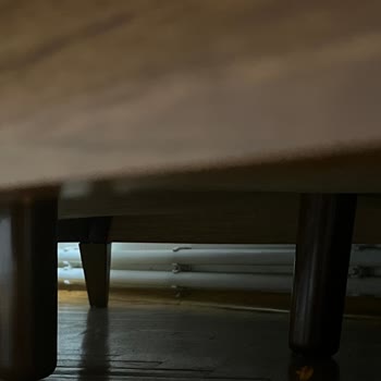 Kelebek Mobilya Loris Koltuk Takımının Plastik Ayakları Dayanıksız Ve Kırılıyor