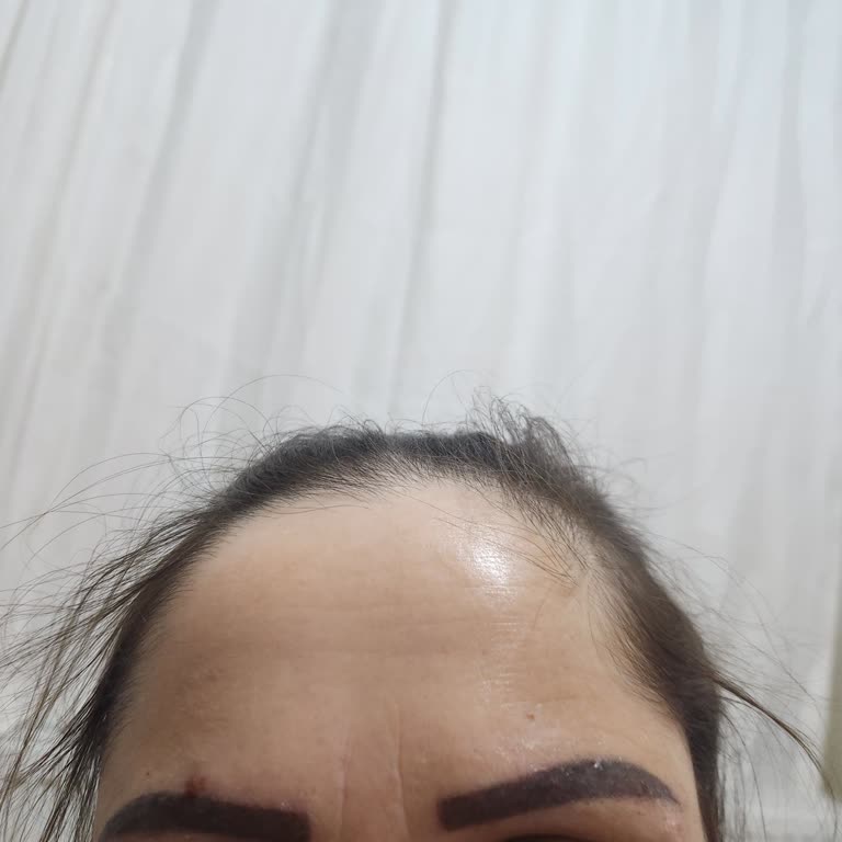 Rukiye Kuba Beauty Studio Kıl Tekniği Yerine Pudralama Uygulaması Ve Kaba Personel Tutumu